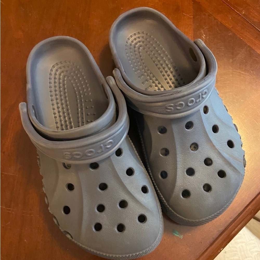 Boys crocs